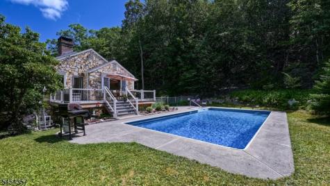 460 Laurel Lane Kinnelon NJ 07405
