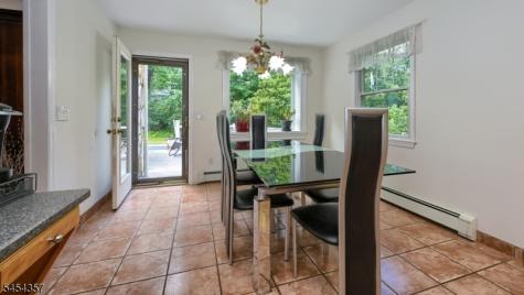 460 Laurel Lane Kinnelon NJ 07405