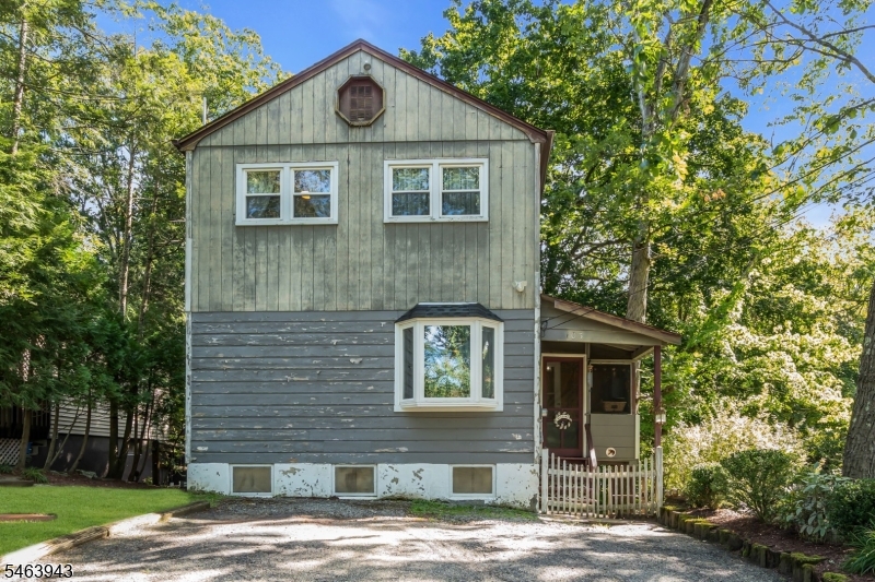103 Vermont Trail Hopatcong NJ 07843