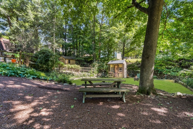 103 Vermont Trail Hopatcong NJ 07843
