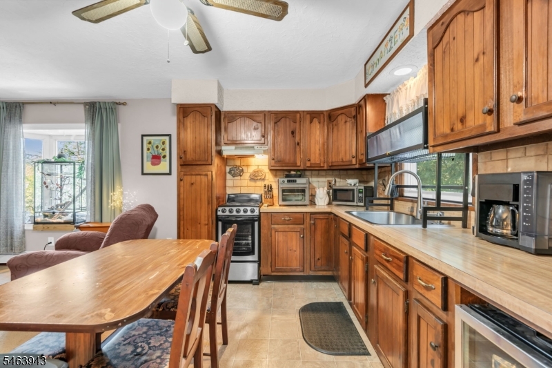 103 Vermont Trail Hopatcong NJ 07843