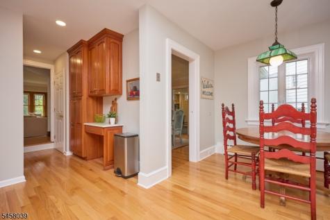 11 Winding Way West Orange NJ 07052