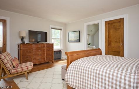 11 Winding Way West Orange NJ 07052