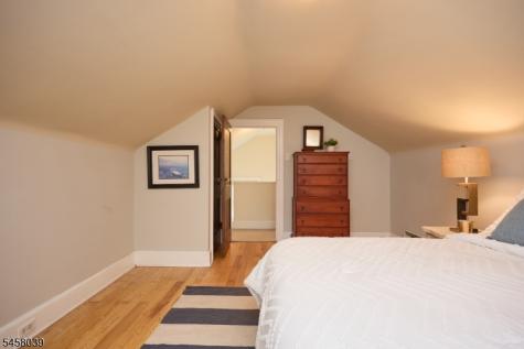 11 Winding Way West Orange NJ 07052