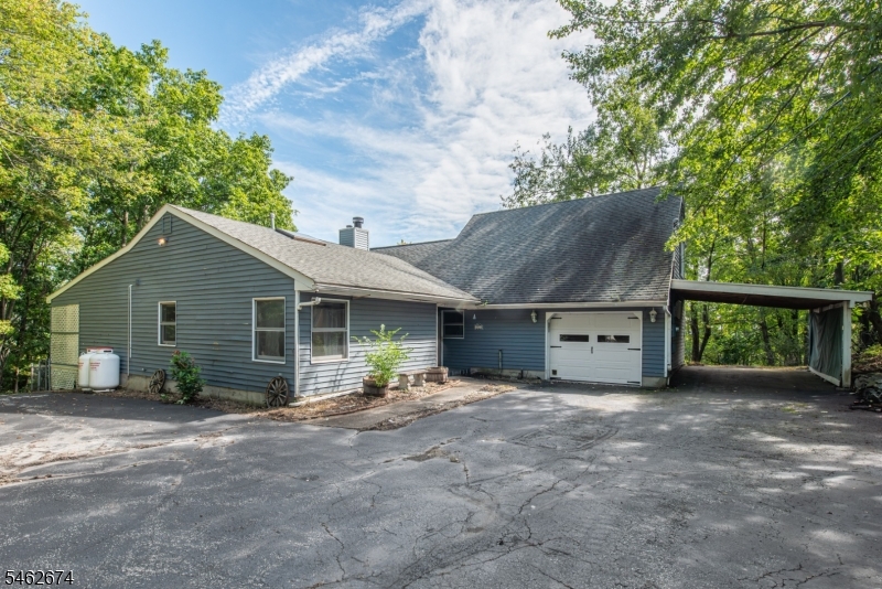 30 Shale Hill Road Wantage NJ 07461