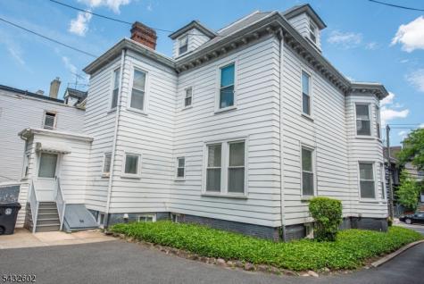 334 Clifton Avenue Newark NJ 07104