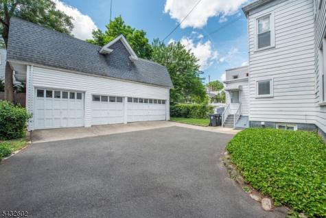 334 Clifton Avenue Newark NJ 07104