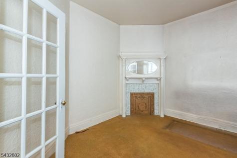 334 Clifton Avenue Newark NJ 07104