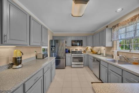 51 Oakland Road Old Bridge NJ 08857