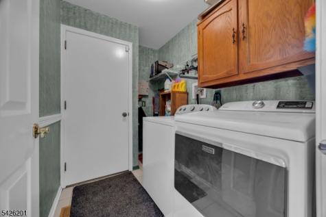 51 Oakland Road Old Bridge NJ 08857