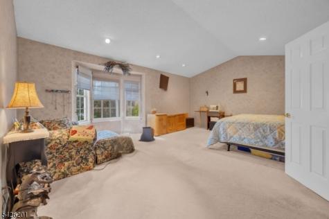 51 Oakland Road Old Bridge NJ 08857