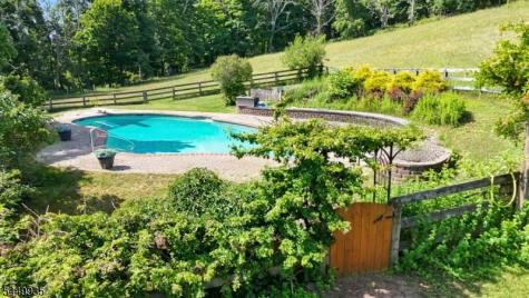 17 Fergerson Road Wantage NJ 07461