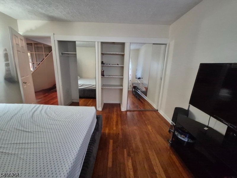 66 Independence Drive Roselle NJ 07203