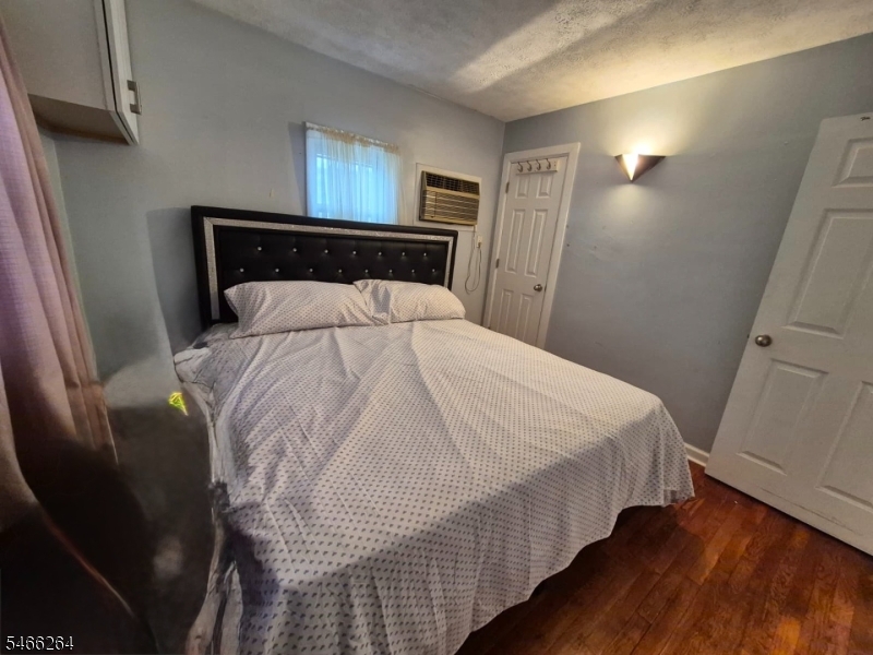 66 Independence Drive Roselle NJ 07203