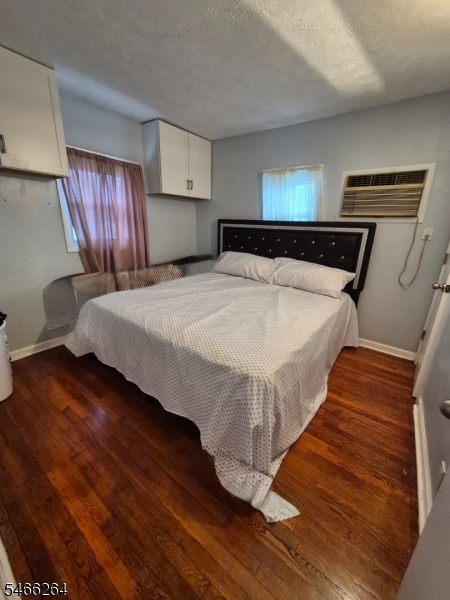 66 Independence Drive Roselle NJ 07203