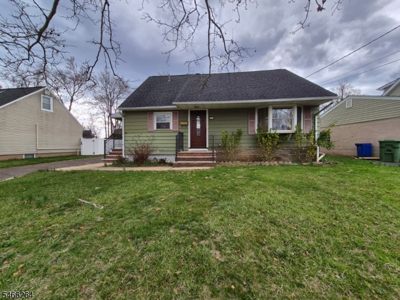 66 Independence Drive Roselle NJ 07203