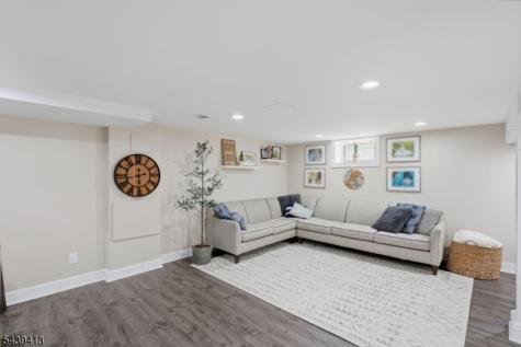 13 Cedar Street East Hanover NJ 07936