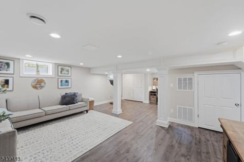 13 Cedar Street East Hanover NJ 07936