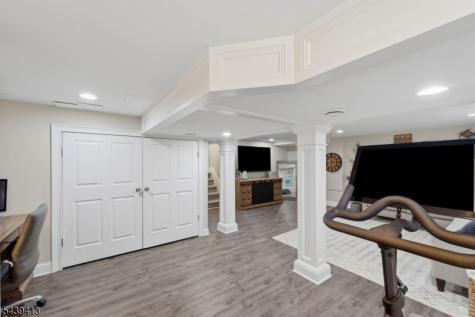 13 Cedar Street East Hanover NJ 07936