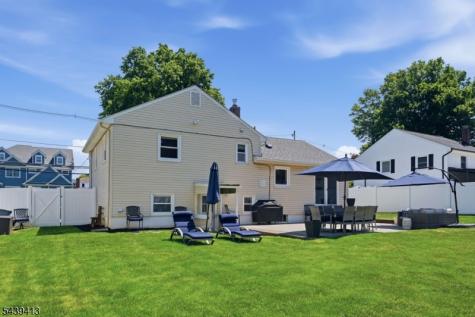 13 Cedar Street East Hanover NJ 07936