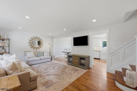 13 Cedar Street East Hanover NJ 07936