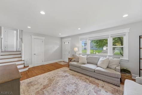 13 Cedar Street East Hanover NJ 07936