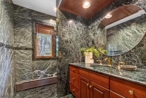 166 River Road Franklin NJ 08801