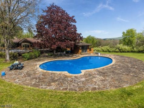166 River Road Franklin NJ 08801