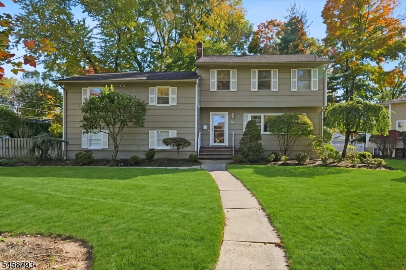 1 Fredon Drive Livingston NJ 07039