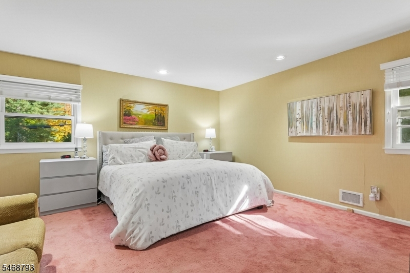 1 Fredon Drive Livingston NJ 07039