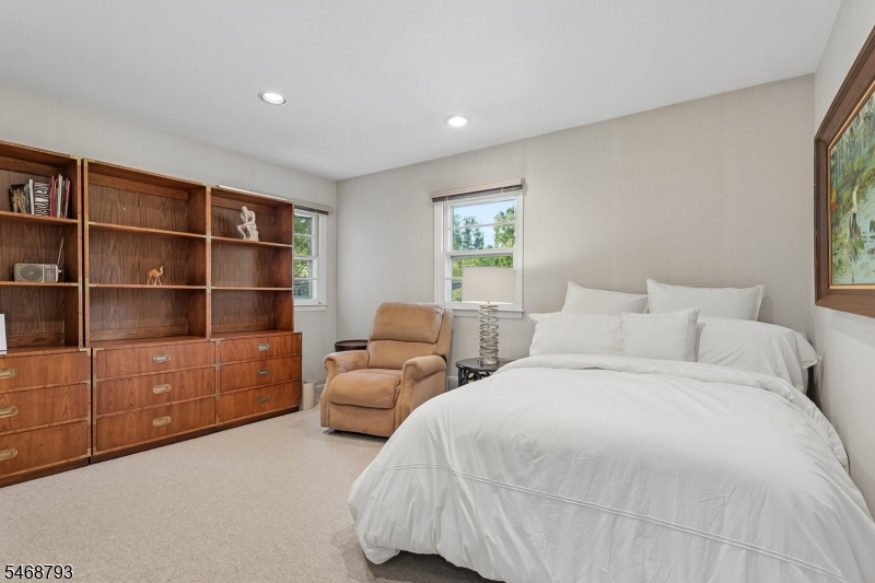 1 Fredon Drive Livingston NJ 07039