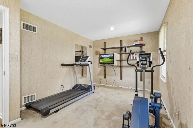 1 Fredon Drive Livingston NJ 07039