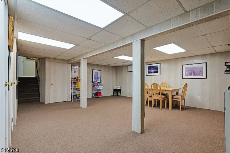 1 Fredon Drive Livingston NJ 07039