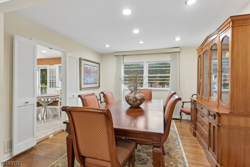 1 Fredon Drive Livingston NJ 07039
