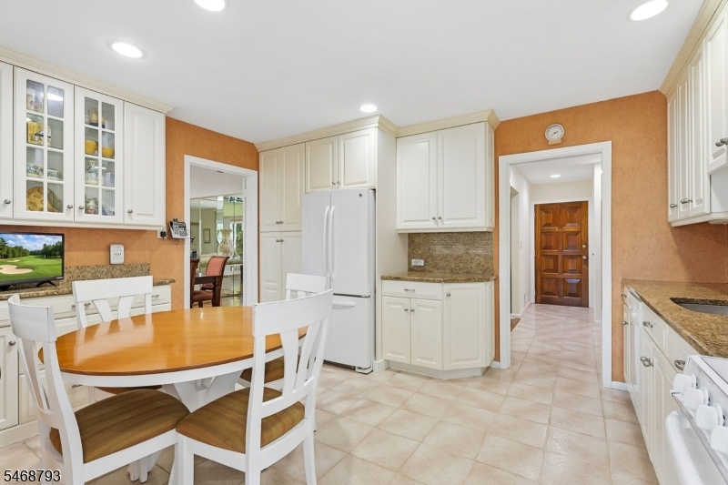 1 Fredon Drive Livingston NJ 07039