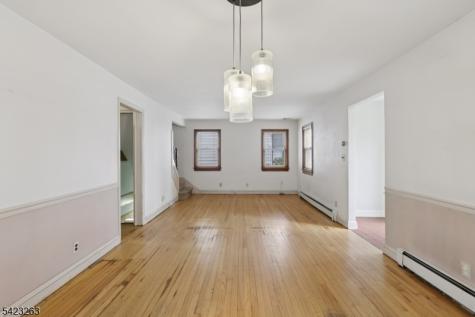 27 Jagoe Street Bergenfield NJ 07621