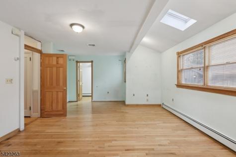 27 Jagoe Street Bergenfield NJ 07621