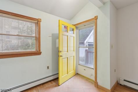 27 Jagoe Street Bergenfield NJ 07621