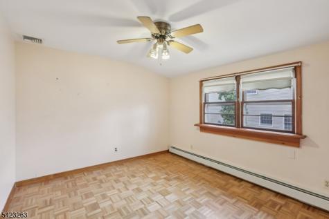 27 Jagoe Street Bergenfield NJ 07621