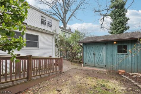 27 Jagoe Street Bergenfield NJ 07621