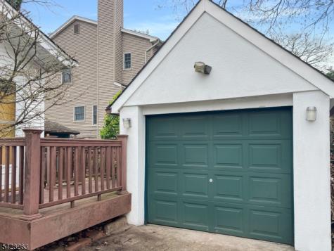 27 Jagoe Street Bergenfield NJ 07621