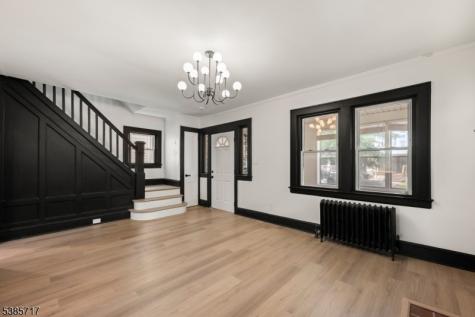 105 Burchard Avenue East Orange NJ 07017