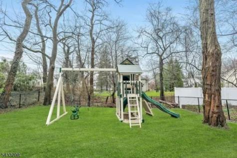 590 Woodland Avenue Mountainside NJ 07092