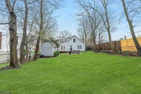 590 Woodland Avenue Mountainside NJ 07092