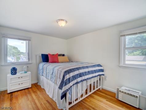 8 Pine Street West Orange NJ 07052