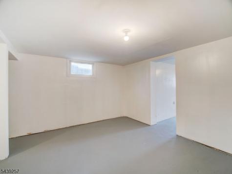 8 Pine Street West Orange NJ 07052