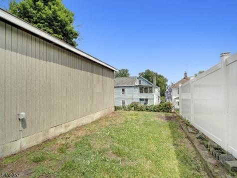 8 Pine Street West Orange NJ 07052