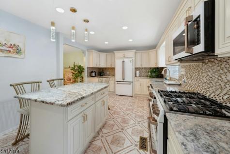 8 Monaghan Road Edison NJ 08817