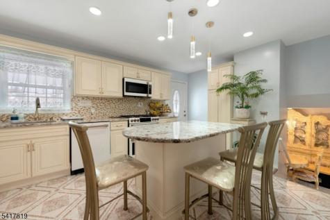 8 Monaghan Road Edison NJ 08817