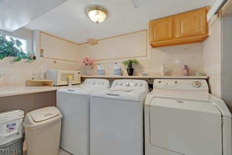 8 Monaghan Road Edison NJ 08817